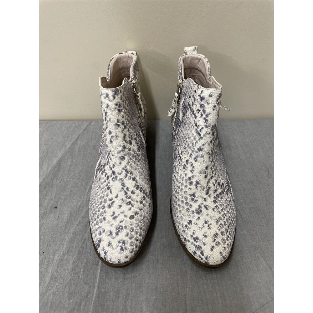 Vince Camuto Tricera Leather Booties Size 6.5 Chunky Heel Boots Snake Print FS - Picture 4 of 13